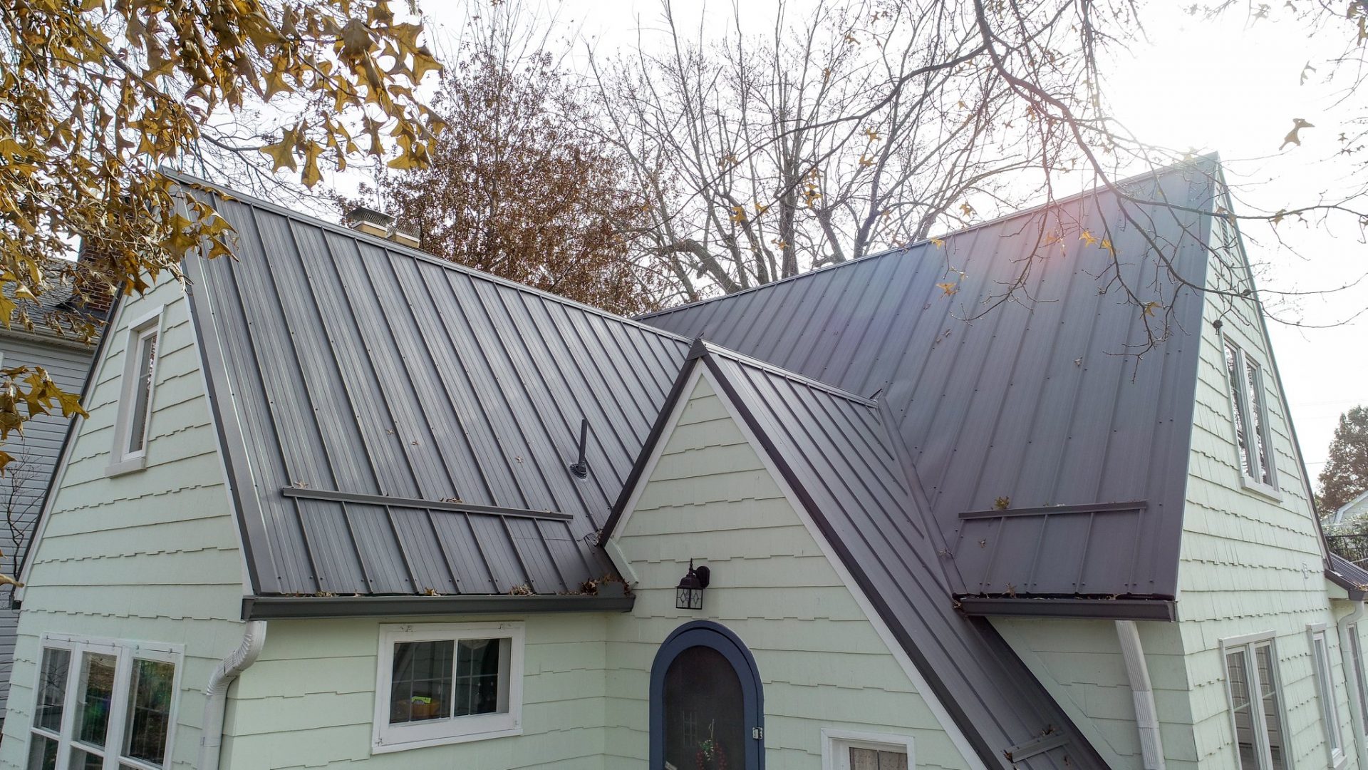 Ridgewood Metal Roofing Company: Steps for Choosing the Best
